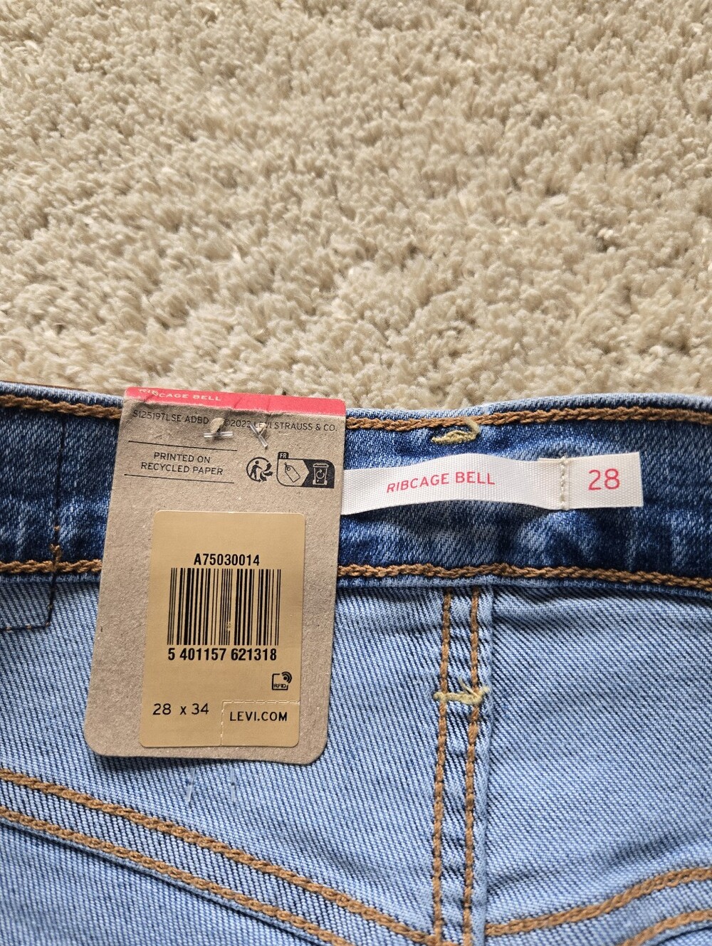 Levis Ribcage Bell Jeans Womens 28 Blue High Rise Flare - Picture 2 of 10